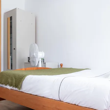 Apartamento T2 Pres De Cdg *