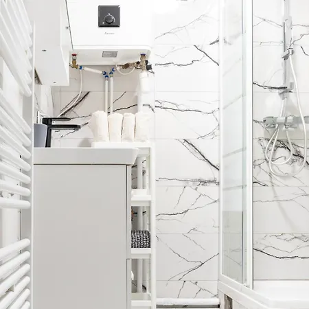 T2 Pres De Cdg Apartamento