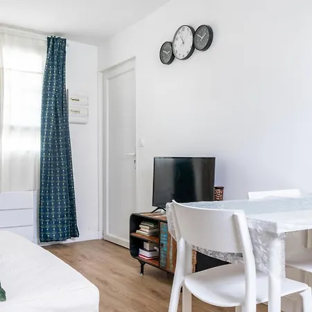 T2 Pres De Cdg Apartamento